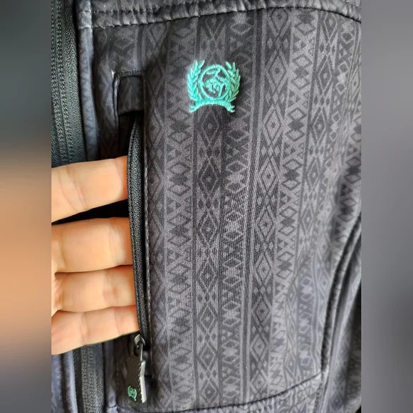Cinch Women's Charcoal Grey And Turquoise Aztec Print Concealed Carry Jacket M - Picture 8 of 16